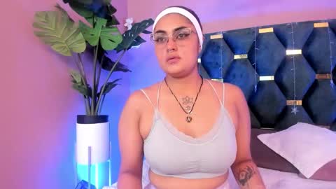 Snapshot of sasha_jagger chatting on 02/27/26, 04:01 Zadbi online show from 02/27/26, 04:01