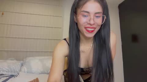 sasha_jonne online show from 12/15/25, 02:49