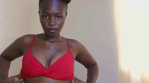 Snapshot of sasha_novah chatting on 05/25/26, 11:16 Sasha online show from 05/25/26, 11:16