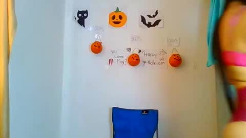 Camila online show from 10/16/25, 07:15