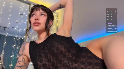 Hi everyone my name is Sasha   online show from 01/31/26, 07:56