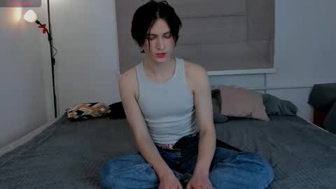Snapshot of sasha_vesmus chatting on 02/05/26, 02:11 Sasha Vesmus online show from 02/05/26, 02:11