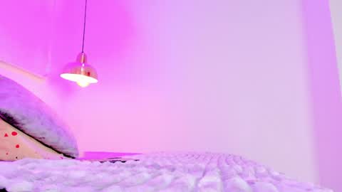 Snapshot of sashaa_sex chatting on 07/22/26, 11:13 sasha online show from 07/22/26, 11:13