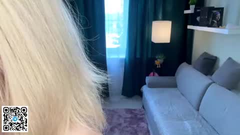 Snapshot of sashablonde_ chatting on 06/25/26, 07:02 Sasha online show from 06/25/26, 07:02