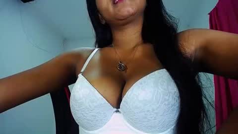 sashabreck1 online show from 01/07/25, 03:57