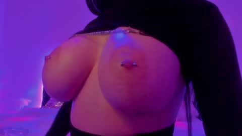   Sasha   online show from 01/09/25, 08:55