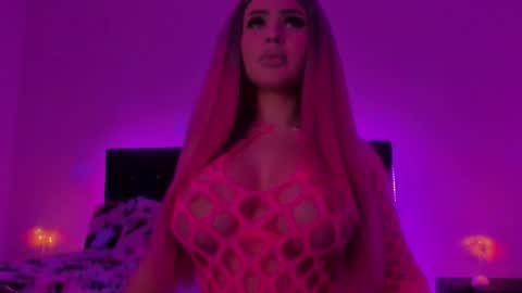   Sasha   online show from 09/22/25, 12:01