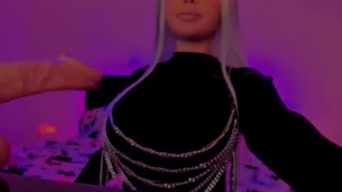   Sasha   online show from 10/11/25, 05:28