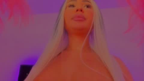   Sasha   online show from 10/17/25, 03:20