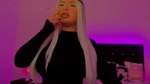   Sasha   online show from 10/20/25, 04:46