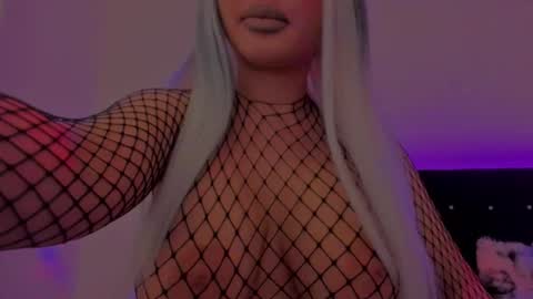   Sasha   online show from 11/23/25, 04:01