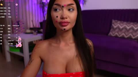 sashafererra online show from 06/24/26, 08:41