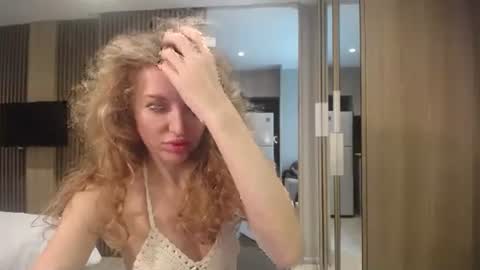 Sasha online show from 10/19/25, 06:03