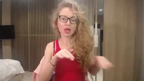 Sasha online show from 10/30/25, 11:22