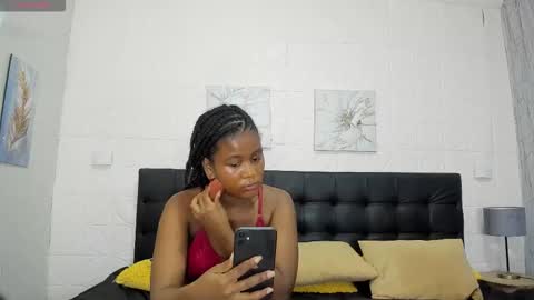 SashhaLux22 online show from 01/12/26, 04:18