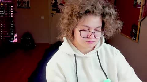 .Alexandra online show from 01/28/25, 04:19