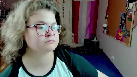 .Alexandra online show from 09/08/25, 09:14