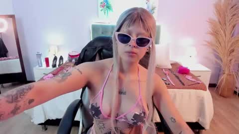 saskia_vellour online show from 02/01/26, 06:17