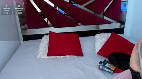 saskiagrendel online show from 03/05/26, 12:17