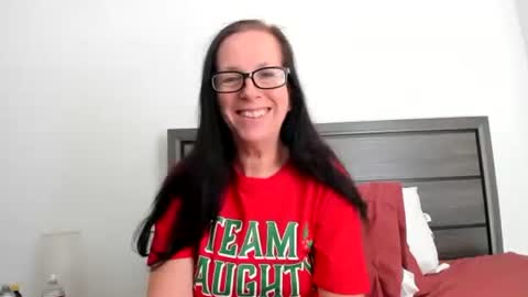 Sassiest Peach Goddess online show from 11/28/25, 02:31