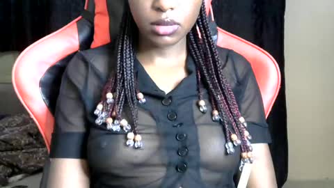 Snapshot of sassy_lyne chatting on 07/16/26, 06:52 sassy_lyne online show from 07/16/26, 06:52