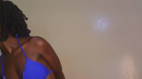 Snapshot of sassyleila chatting on 07/04/26, 11:55 sexxy one online show from 07/04/26, 11:55
