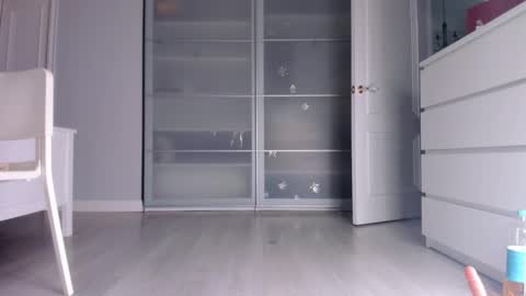 Ksenya online show from 11/18/25, 03:38