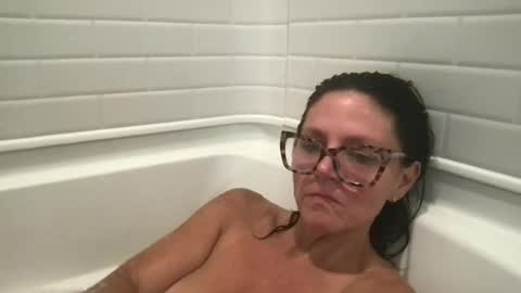 sassynsweetmilf online show from 07/04/26, 04:46