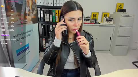 sassytiff online show from 03/11/25, 11:44