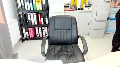 sassytiff online show from 09/23/25, 10:29