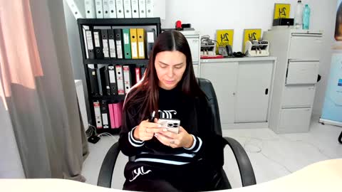 sassytiff online show from 10/22/25, 10:37