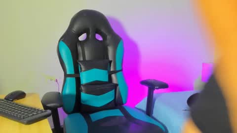 Evans Williams online show from 02/12/25, 08:40