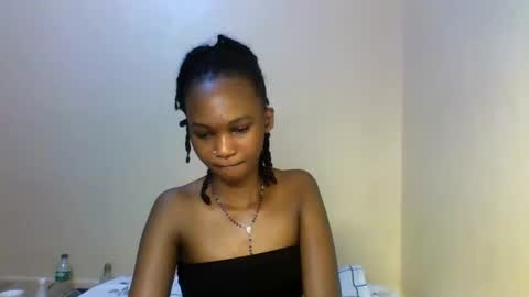 Snapshot of sasy_tina chatting on 02/08/26, 12:41 Tina online show from 02/08/26, 12:41