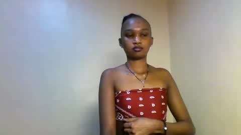 Snapshot of sasy_tina chatting on 02/18/26, 09:44 Tina online show from 02/18/26, 09:44