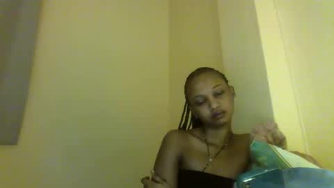 Tina online show from 03/10/26, 12:04