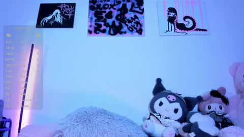 Snapshot of satanbabee_ chatting on 05/16/26, 12:18 im expecting 300 thumbs up on my altar online show from 05/16/26, 12:18