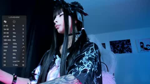 Snapshot of satanbabee_ chatting on 06/07/26, 10:35 im expecting 300 thumbs up on my altar online show from 06/07/26, 10:35