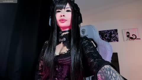 Snapshot of satanbabee_ chatting on 07/13/26, 12:57 im expecting 300 thumbs up on my altar online show from 07/13/26, 12:57