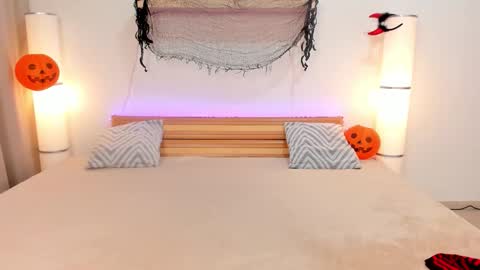 Sati online show from 10/26/25, 08:42