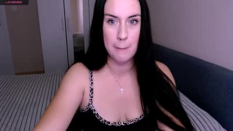 satisfaction__ online show from 10/24/25, 07:27