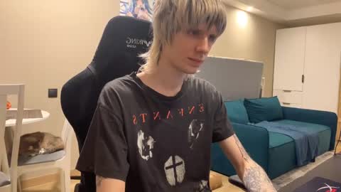 Satoshi online show from 04/19/26, 09:17