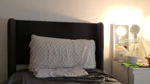 saturno_vibes online show from 07/10/26, 02:41