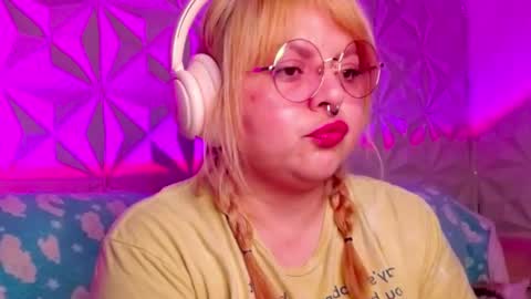 Gina George online show from 10/07/25, 11:57