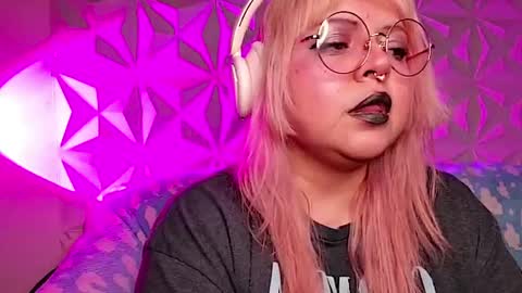 Snapshot of satyn_doll chatting on 05/03/26, 12:16 Gina George online show from 05/03/26, 12:16