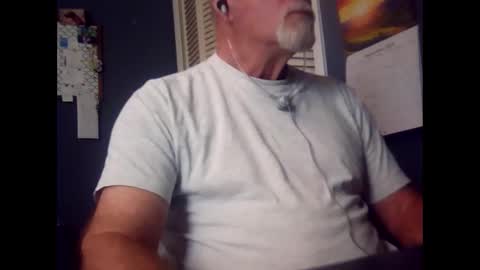 satyr64 online show from 09/14/25, 02:27