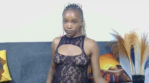 Snapshot of saucy_angels chatting on 03/04/25, 06:18 Saucy online show from 03/04/25, 06:18