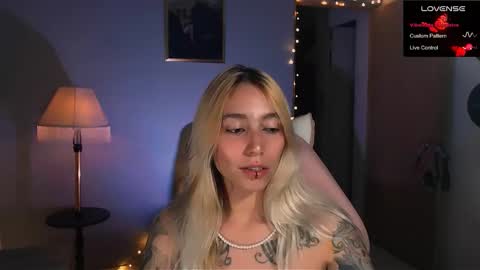 I AM JENN  online show from 02/02/25, 01:45