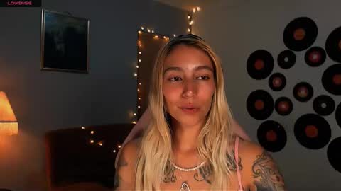 I AM JENN  online show from 03/02/25, 04:28