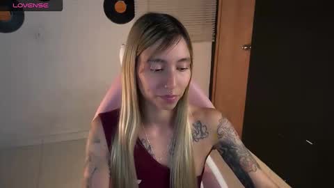I AM JENN  online show from 06/05/26, 03:24