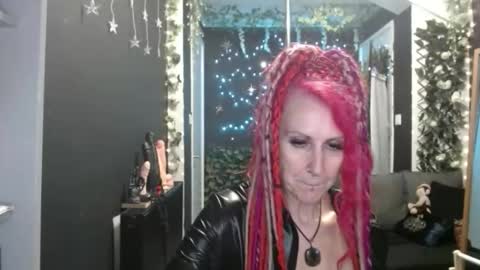 SaucySky online show from 09/21/25, 08:21